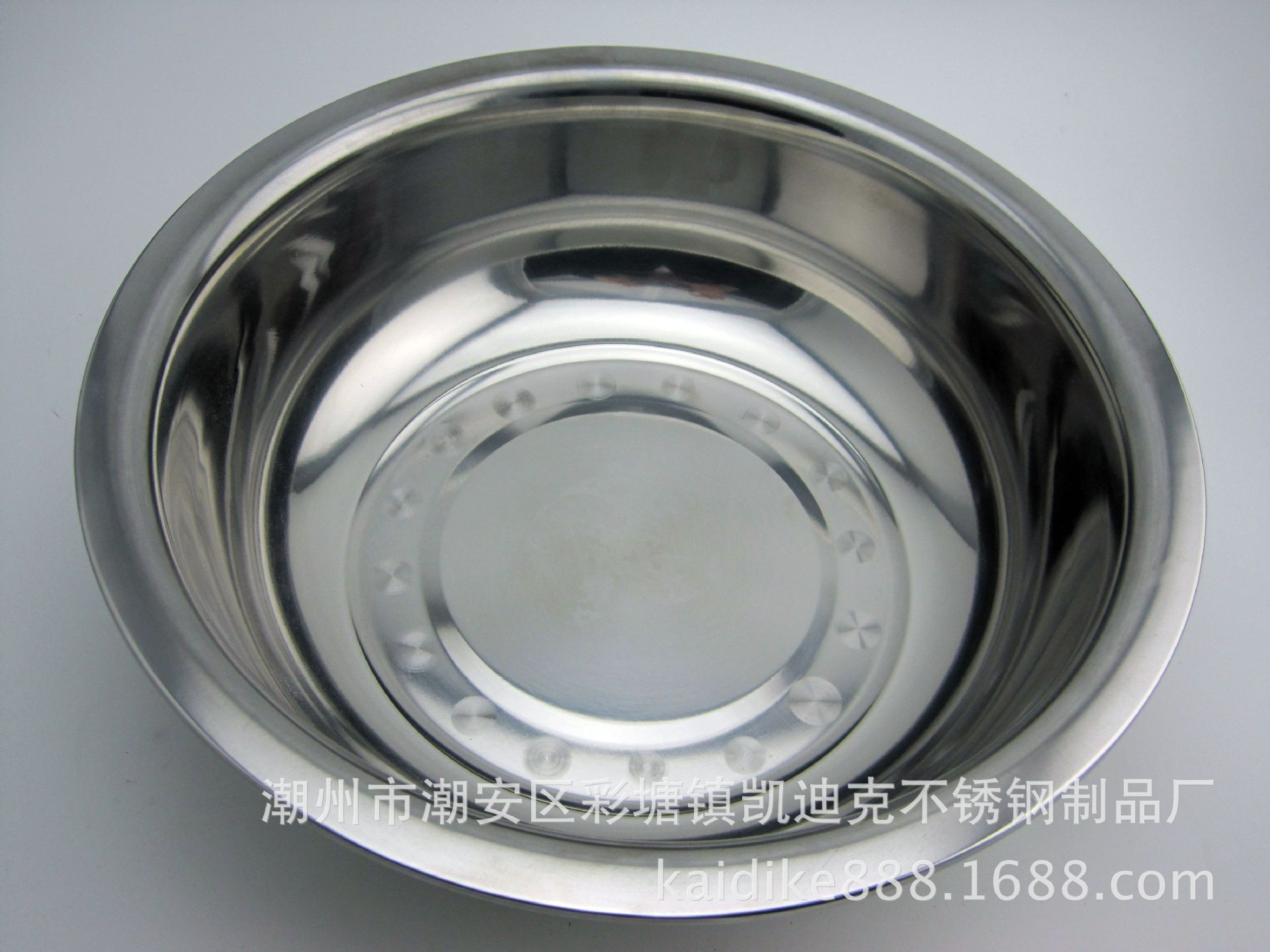 厨房耐用伴侣 不锈钢反边金属制品的全面介绍